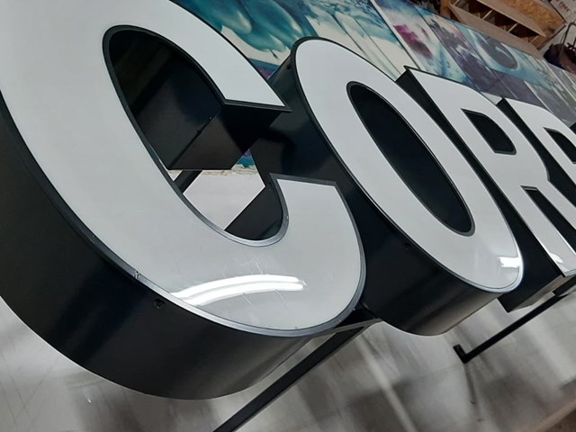 Letras corpóreas que modernizan cualquier espacio